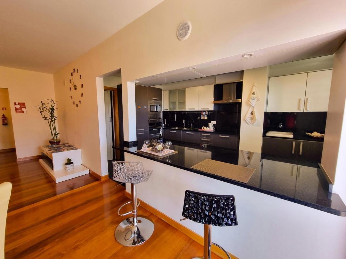 Big Apartment With Ocean Views, Ideal For Groups Фуншал Экстерьер фото