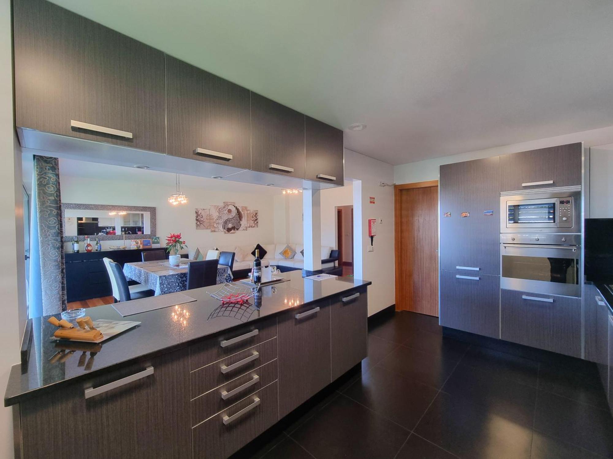 Big Apartment With Ocean Views, Ideal For Groups Фуншал Экстерьер фото