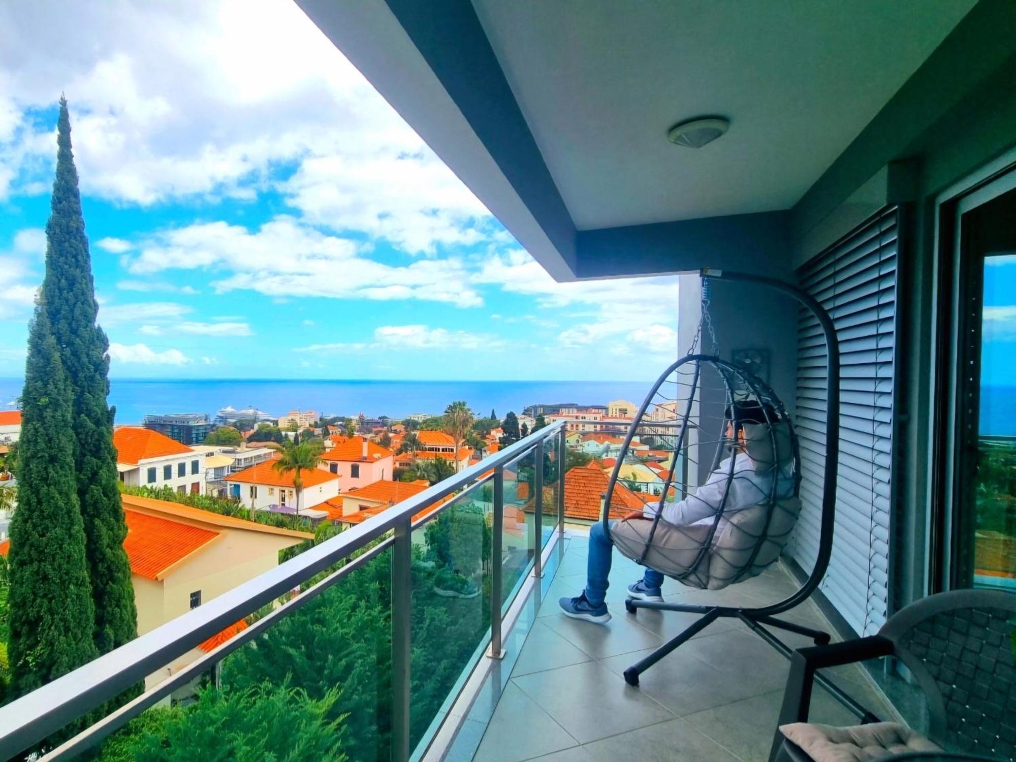 Big Apartment With Ocean Views, Ideal For Groups Фуншал Экстерьер фото